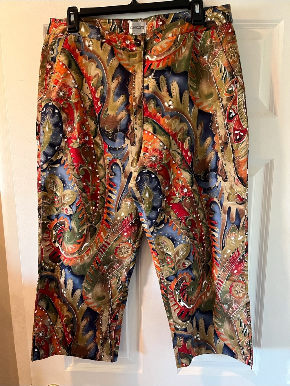 Chico's Multicolor Floral Button-Front Top in Olive, Rust & Red - Picture 3 of 4